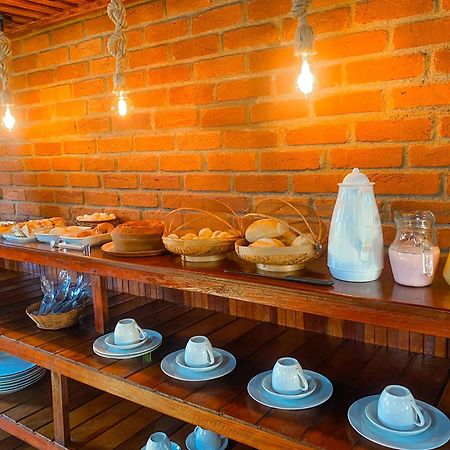 Pousada E Restaurante Casarao ปัสซากวาโตร ภายนอก รูปภาพ