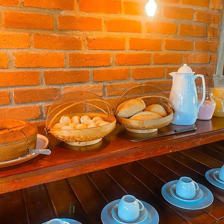Pousada E Restaurante Casarao ปัสซากวาโตร ภายนอก รูปภาพ